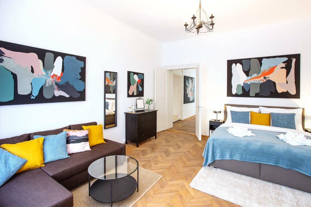 5Br 2Bath Family Apt 5Mins To Wenceslas Square Praga Exterior foto