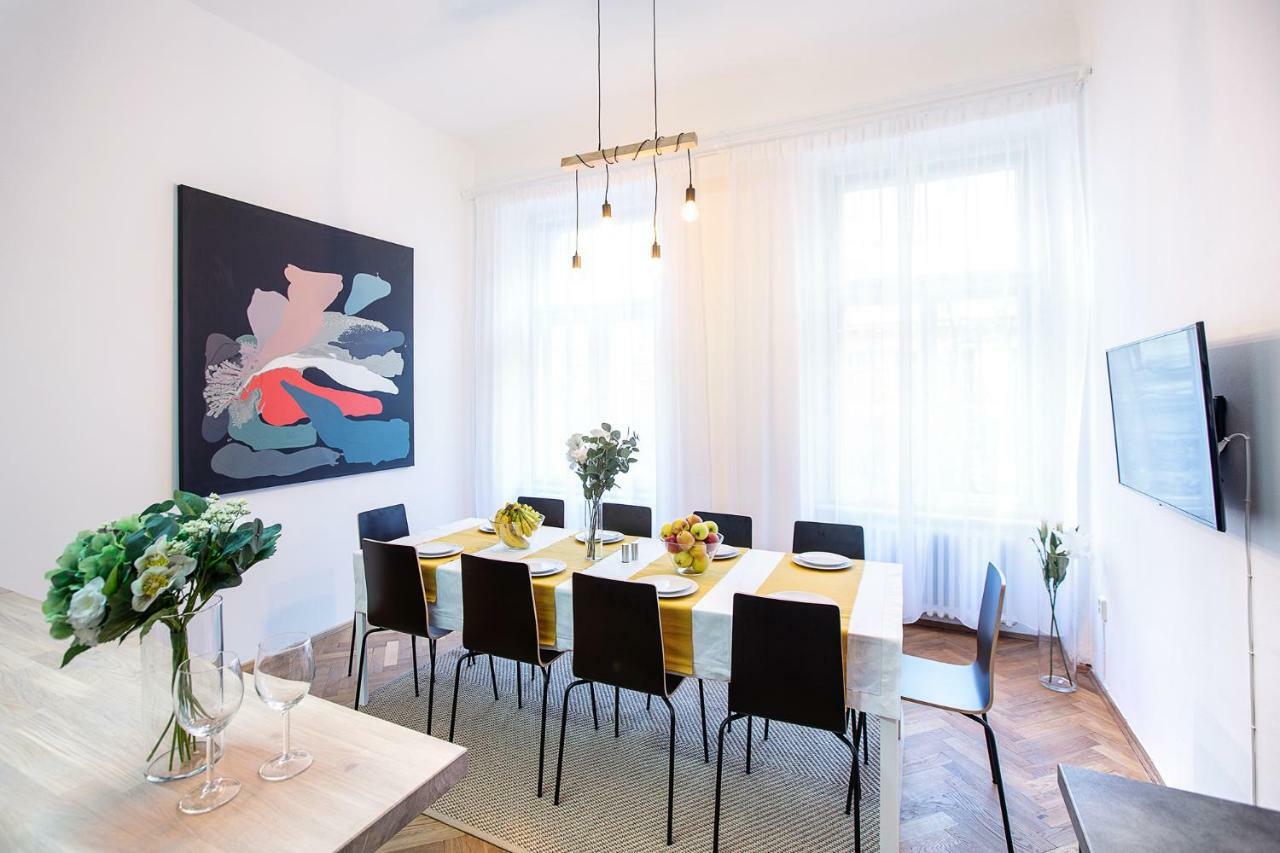 5Br 2Bath Family Apt 5Mins To Wenceslas Square Praga Exterior foto